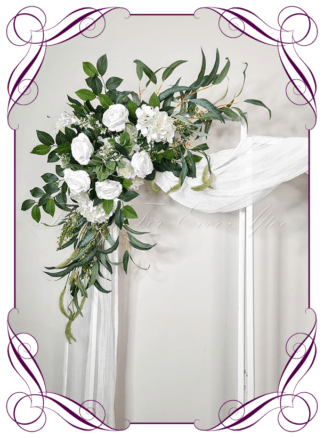 Wedding Ceremony Silk arbor flowers. Artificial simple classic white and green arbor florals decoration, for wedding ceremony backdrop decoration. Roses, hydrangea, baby's breath. Buy online now. Shipping world wide. Cheap wedding arbor decoration ideas.